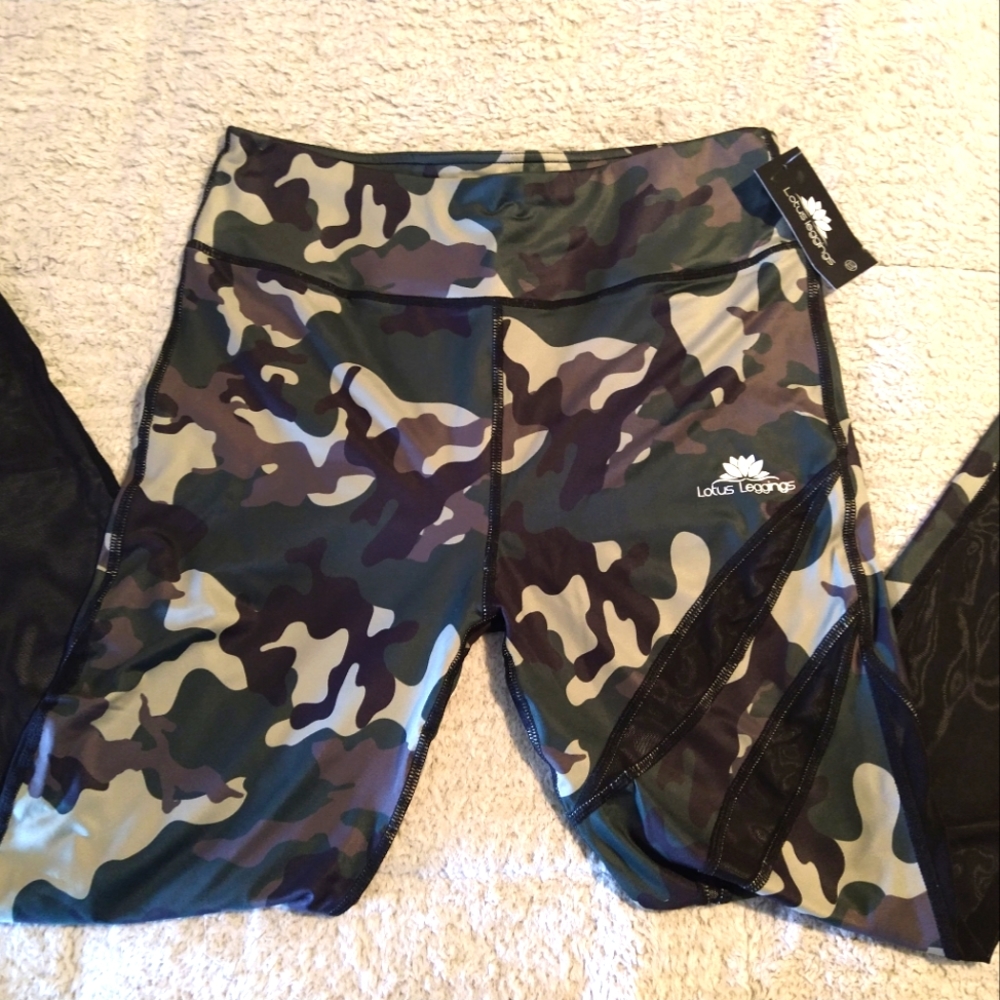 Lotus camo/sheer leggings XXL